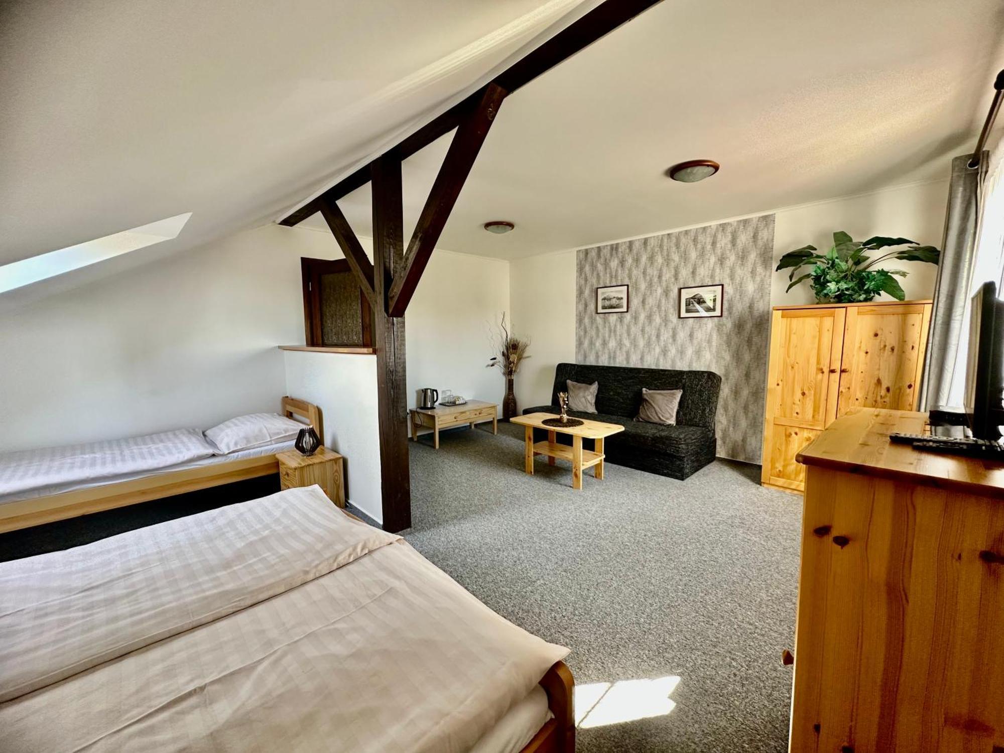 Pod Klicem Hotel Svor Ngoại thất bức ảnh
